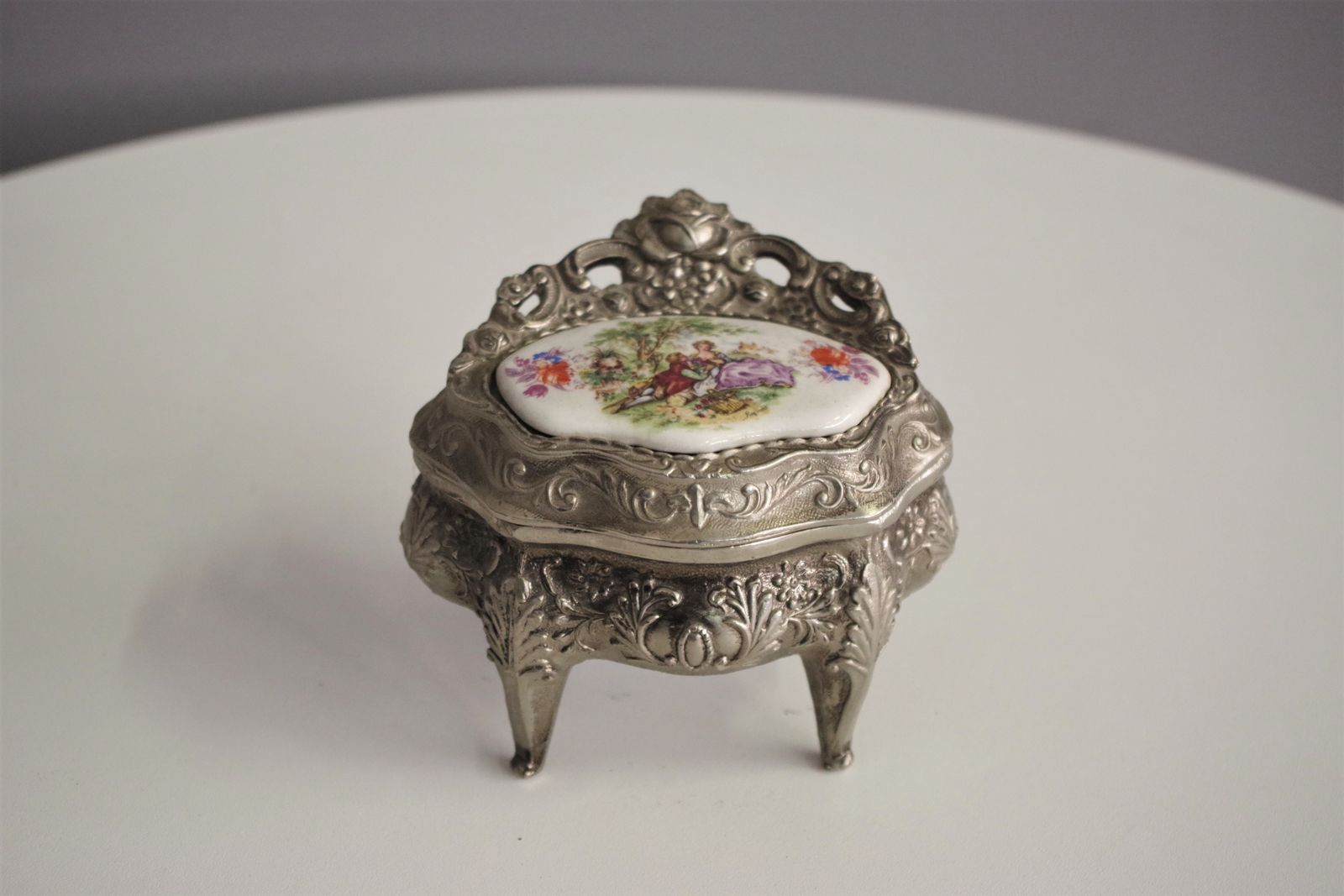 Metal Jewelery Box From The 1950s photo buy