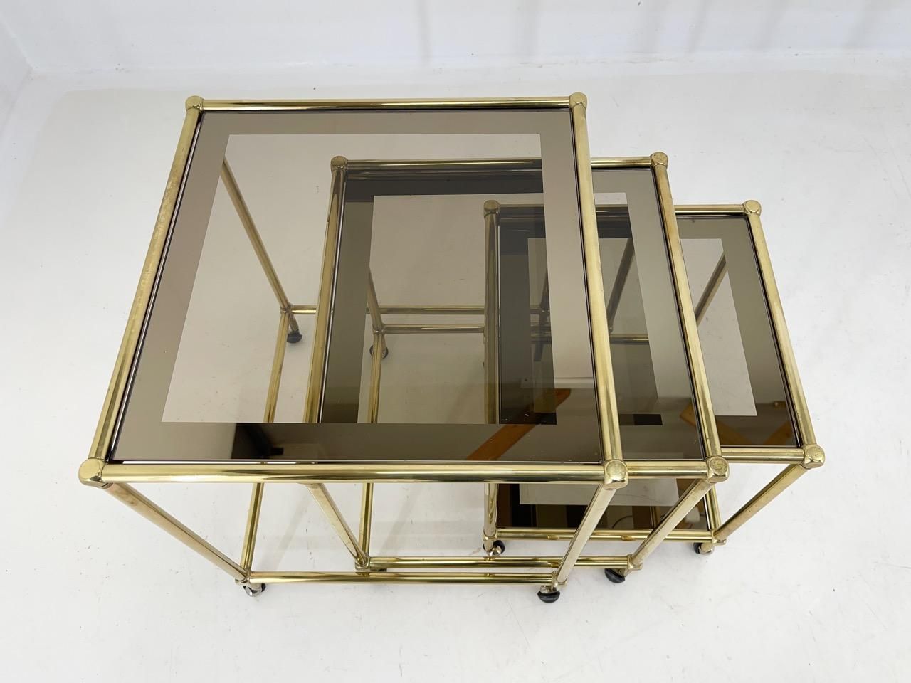 photo furniture 1970's Italian Brass & Smoked Glass Nesting Tables