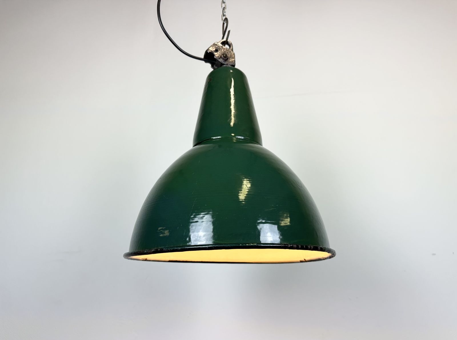 Industrial Green Enamel Factory Lamp With Cast Iron Top, 1960s photo 219.0