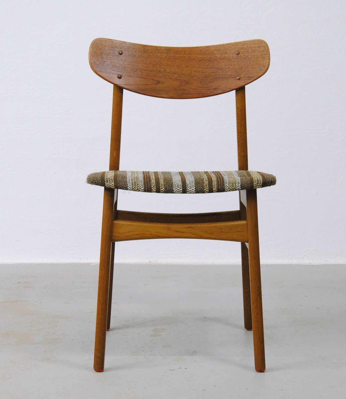 Set Of Five Danish Dining Chairs In Teak And Oak 1960's photo 1570.0
