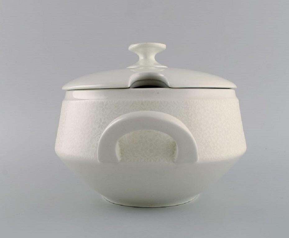 Raija Uosikkinen For Arabia Pitsi Porcelain Soup Tureen photo for sale