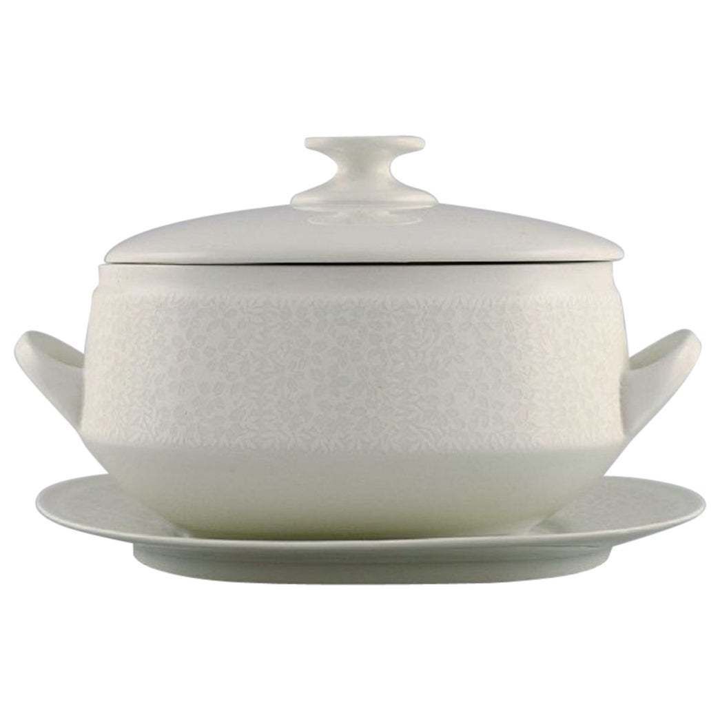 Raija Uosikkinen For Arabia  Pitsi Lidded Tureen With Saucer