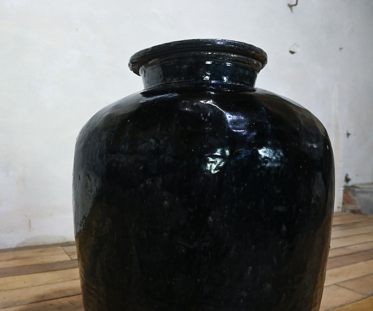 950.0 19th Century Chinese  Ceramic Rice Wine Jar   With Cover photo