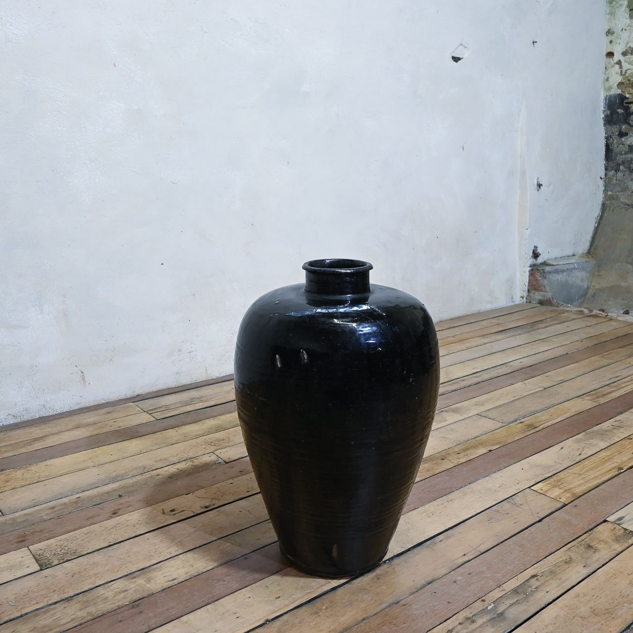 A Large 19th Century Chinese Ceramic Rice Wine Jar   Shanxi