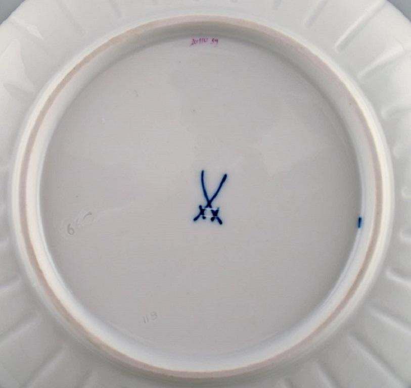 Round Meissen Pink Rose Bowl In Hand Painted Porcelain With Gold Edge photo 325.0