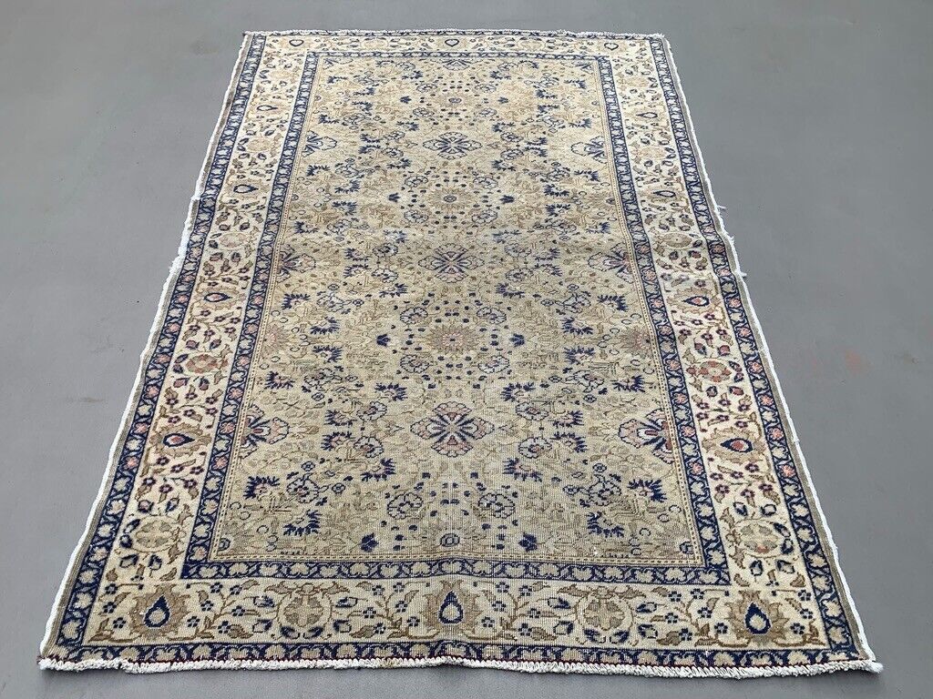 Vintage Turkish Rug 170x115 Cm, Tribal Wool Carpet Medium photo for sale