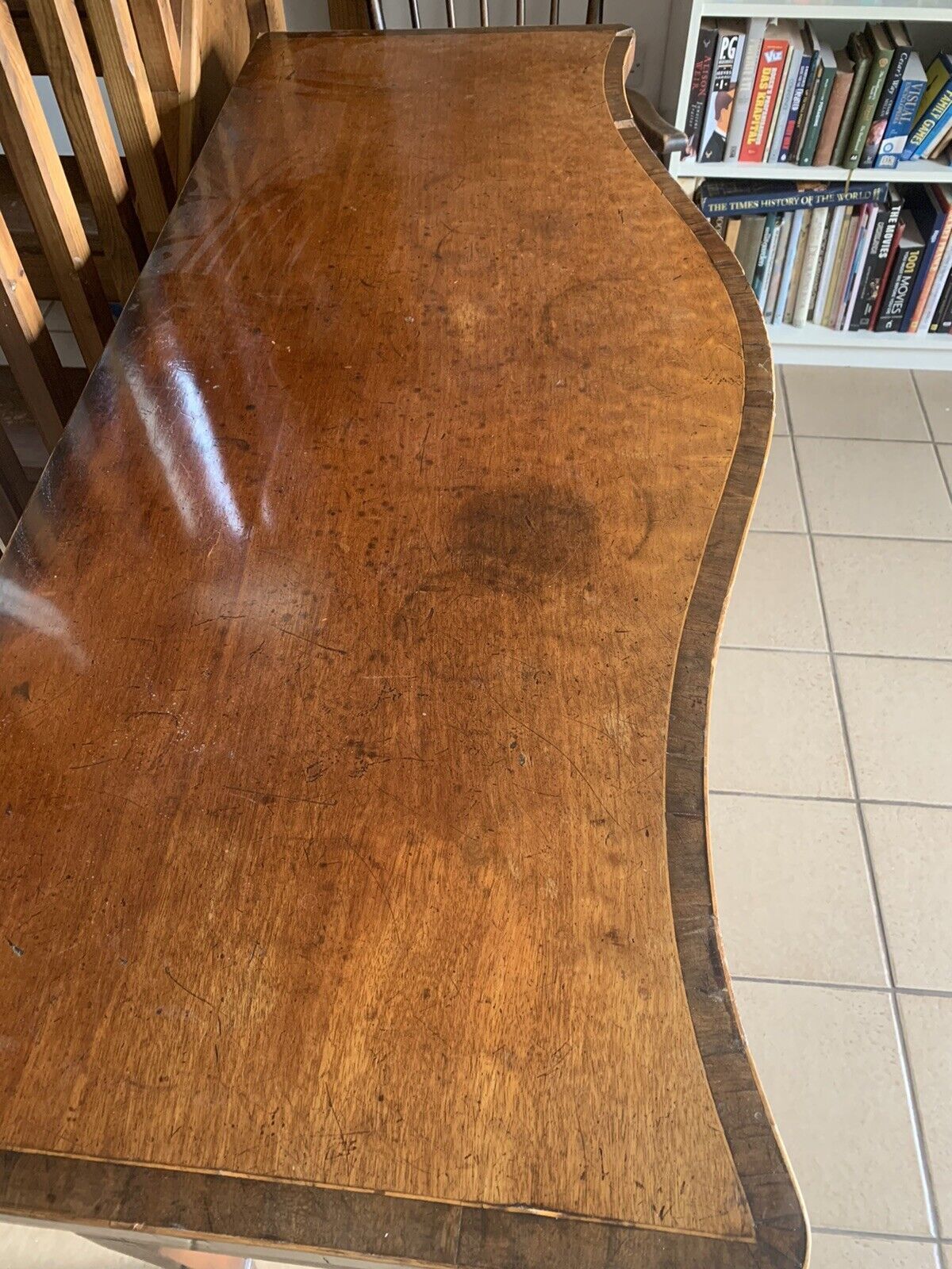 Lovely Small Inlaid Late 18th Century Georgian Serpentine Sideboard. photo for sale