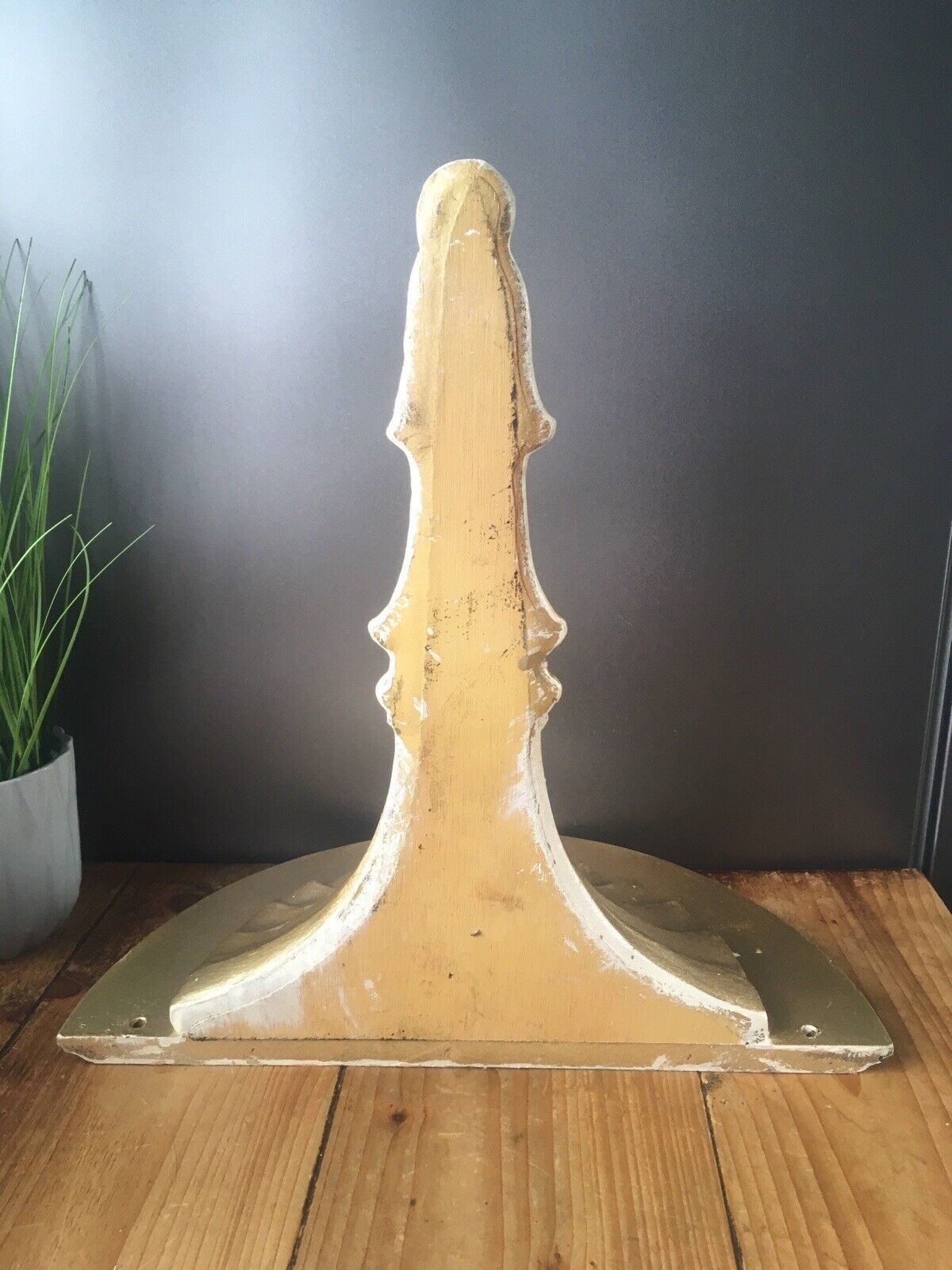 Furniture Vintage Gold Rococo Italian Baroque Wooden Scalloped Leaf Wall Bracket Shelf photo