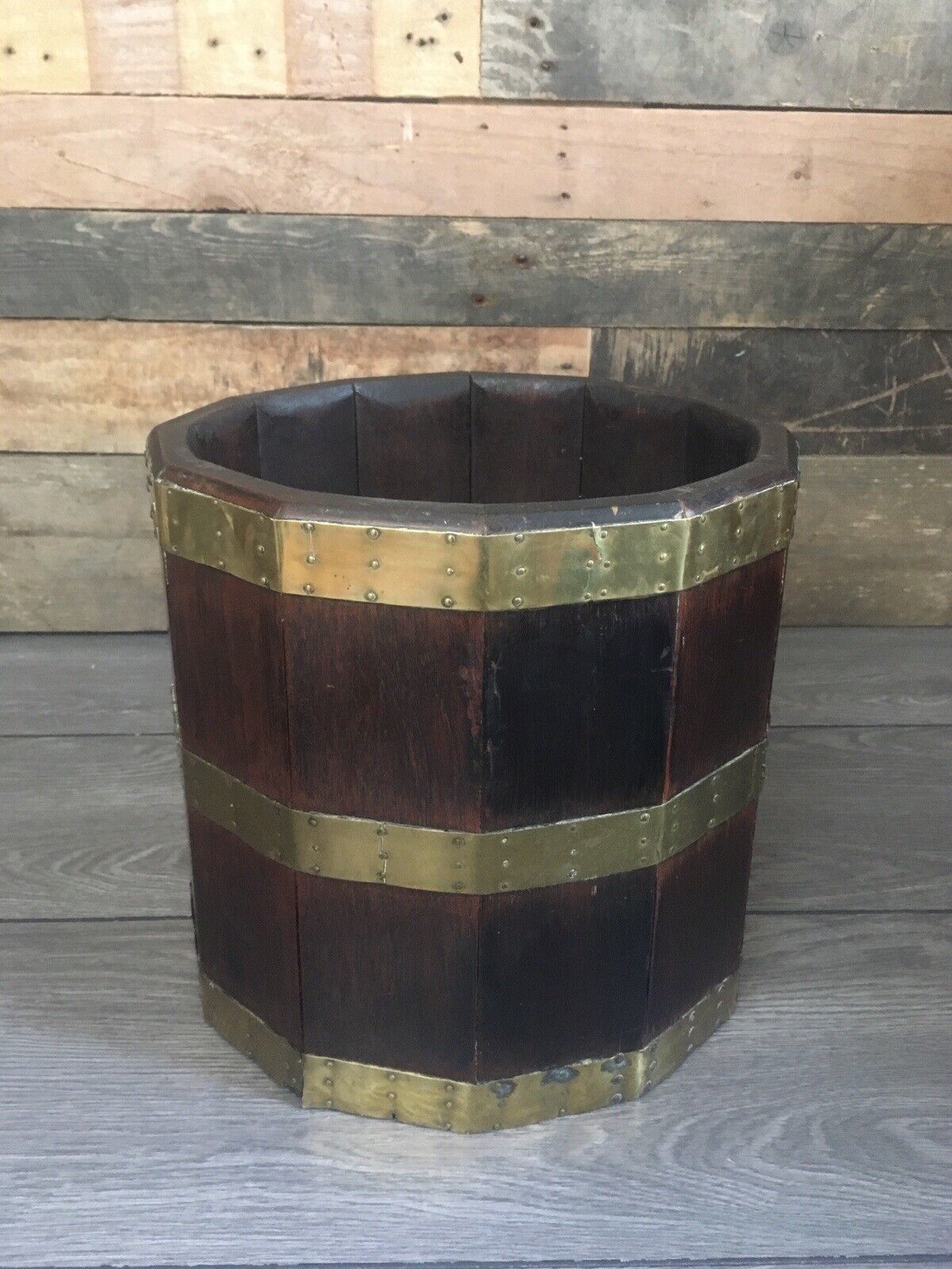 Antique 12 Sided Coopered Mahogany & Brass Barrel Planter Jardiniere Wine Cooler photo for sale
