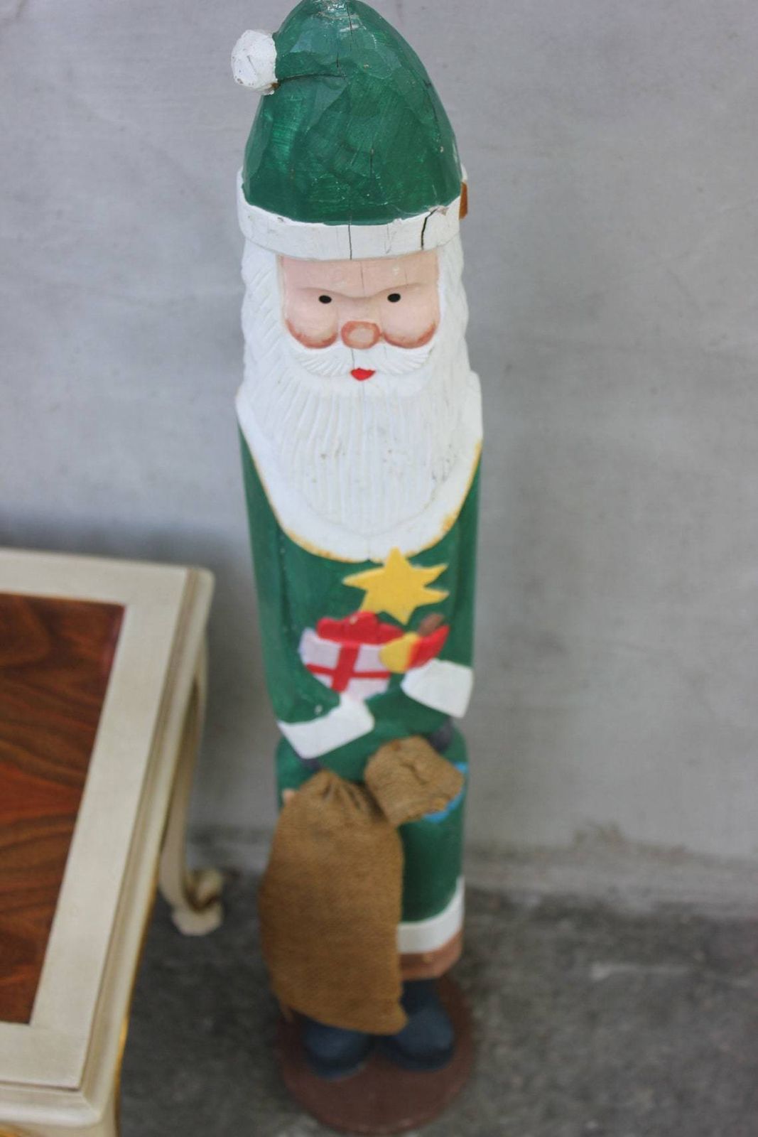 Large Santa Claus Statue Christmas Photo Prop Father Frost Wooden Hand Carved Welcome Christmas Figurine Home Decoration