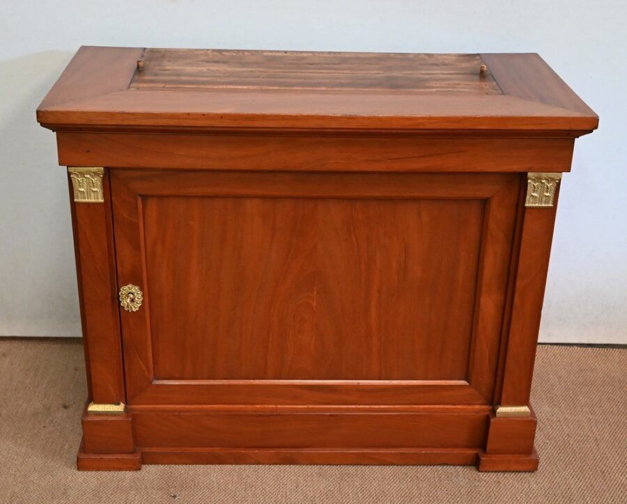 photo vintage Two Body Furniture With Withdrawal In Mahogany Directoire Style