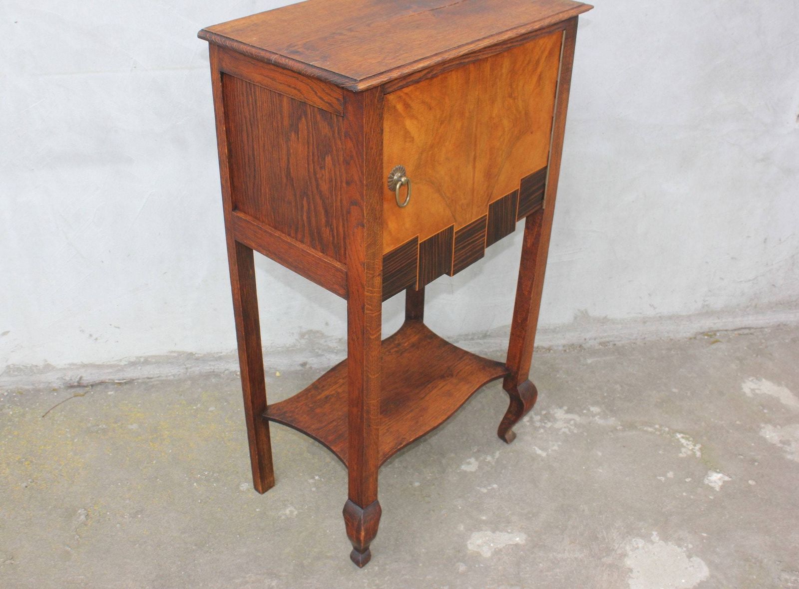 Antique Style Bedside Cabinet Victorian Storage Table Wooden Living Room Furniture Guest Room photo for sale