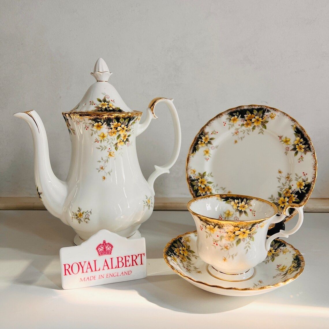 Original Royal Albert ''Royal Ascot'', Bone China Porcelain, Made In England, Royal Albert Set, Rare Find, 1982 Ltd
