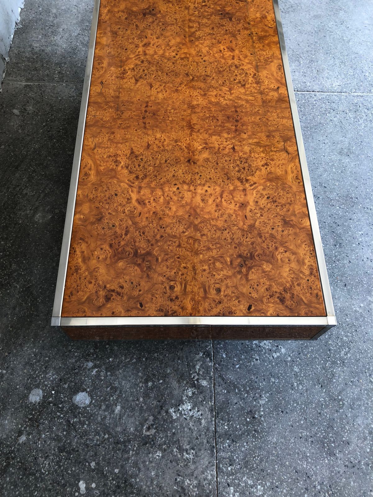 4620.0 Coffee Table In Burl Maple Milo Baughman, 1970s photo