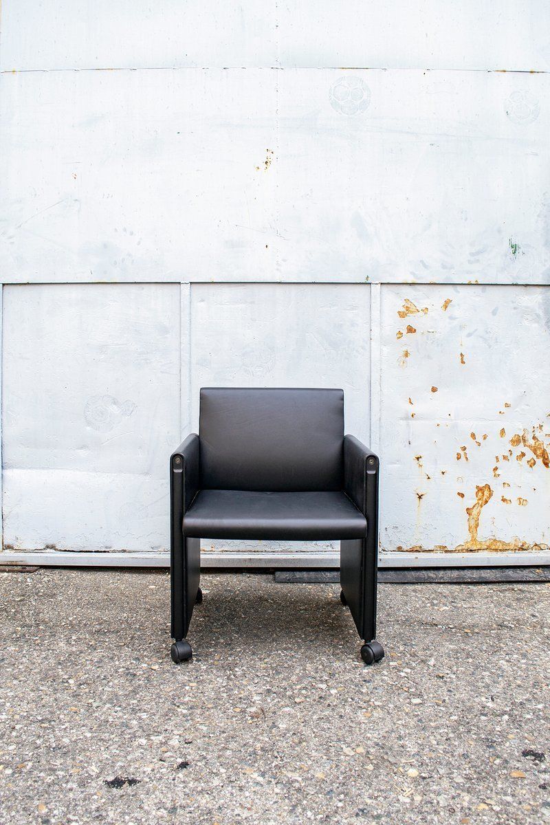 Italian Giulietta Leather Chairs By Tobia & Afra Scarpa, 1988, Set Of 4 photo for sale