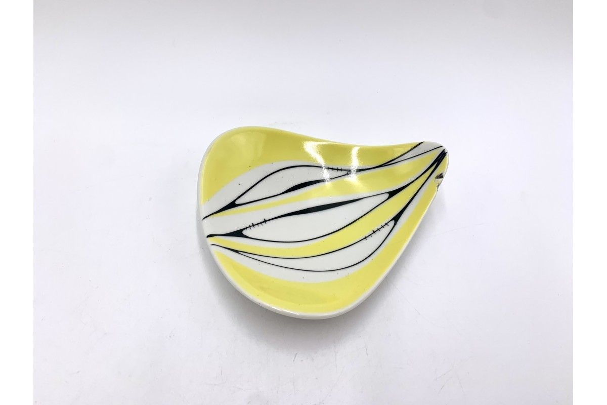Pikasiak "Leaf" Ashtray, Designed By D. Duszniak, Poland, 1960 photo for sale