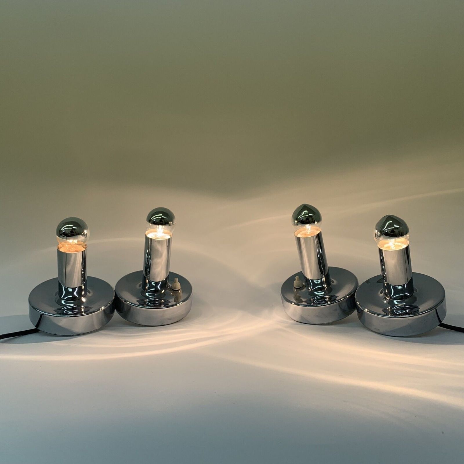 Set Van 2 Space Age Chromen Nachtkastlampen, Jaren 1970 photo buy
