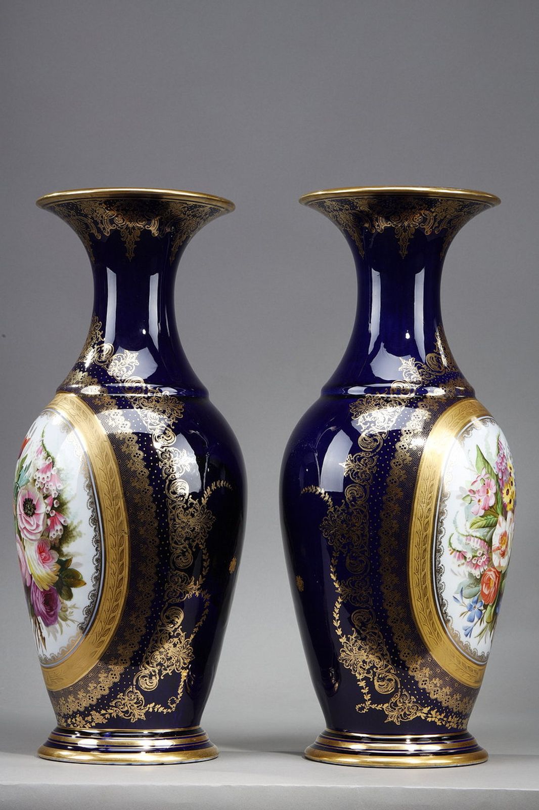 Pair Of Large Porcelain Vases With "Valentine Blue" Background photo for sale
