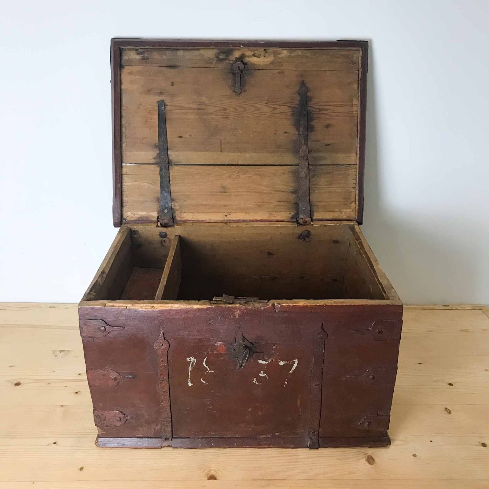 Antique Scandinavian Painted Pine Box, Dated 1837 photo vinterior