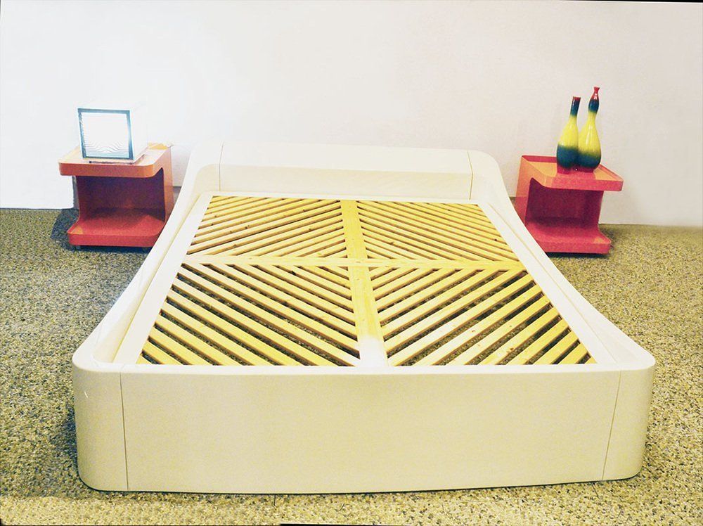 photo furniture Space Age Fiberglass Bed By Astarte, 1970s