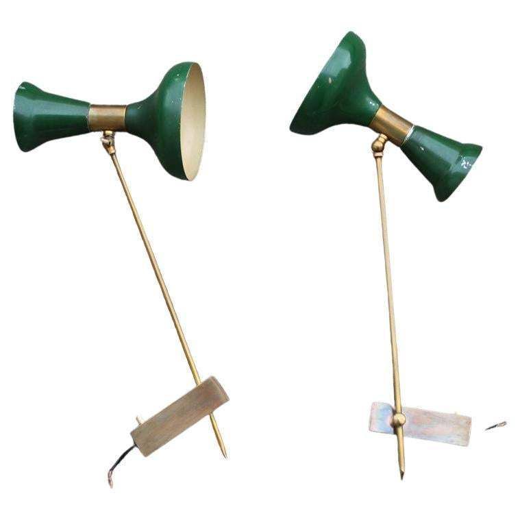 Pair Of Articulated Wall Lamps In Mid Century Italian Green Brass Gold Stilnovo