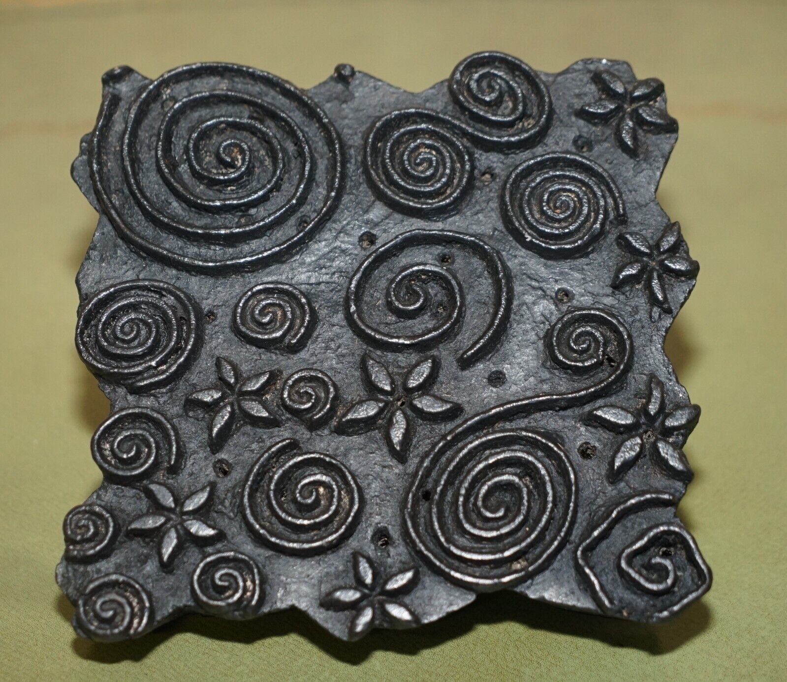 Swirly Very Collectable Antique Hand Carved Floral Printing Block For Wallpaper