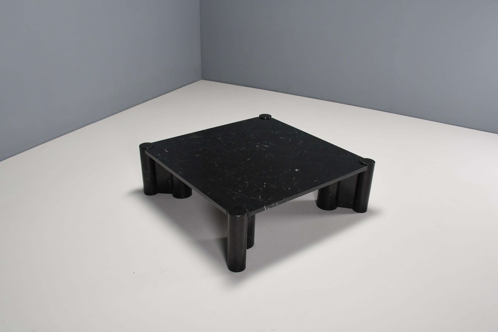 Impressive Jumbo Coffee Table By Gae Aulenti For Knoll International, Italy 1965 photo Furniture