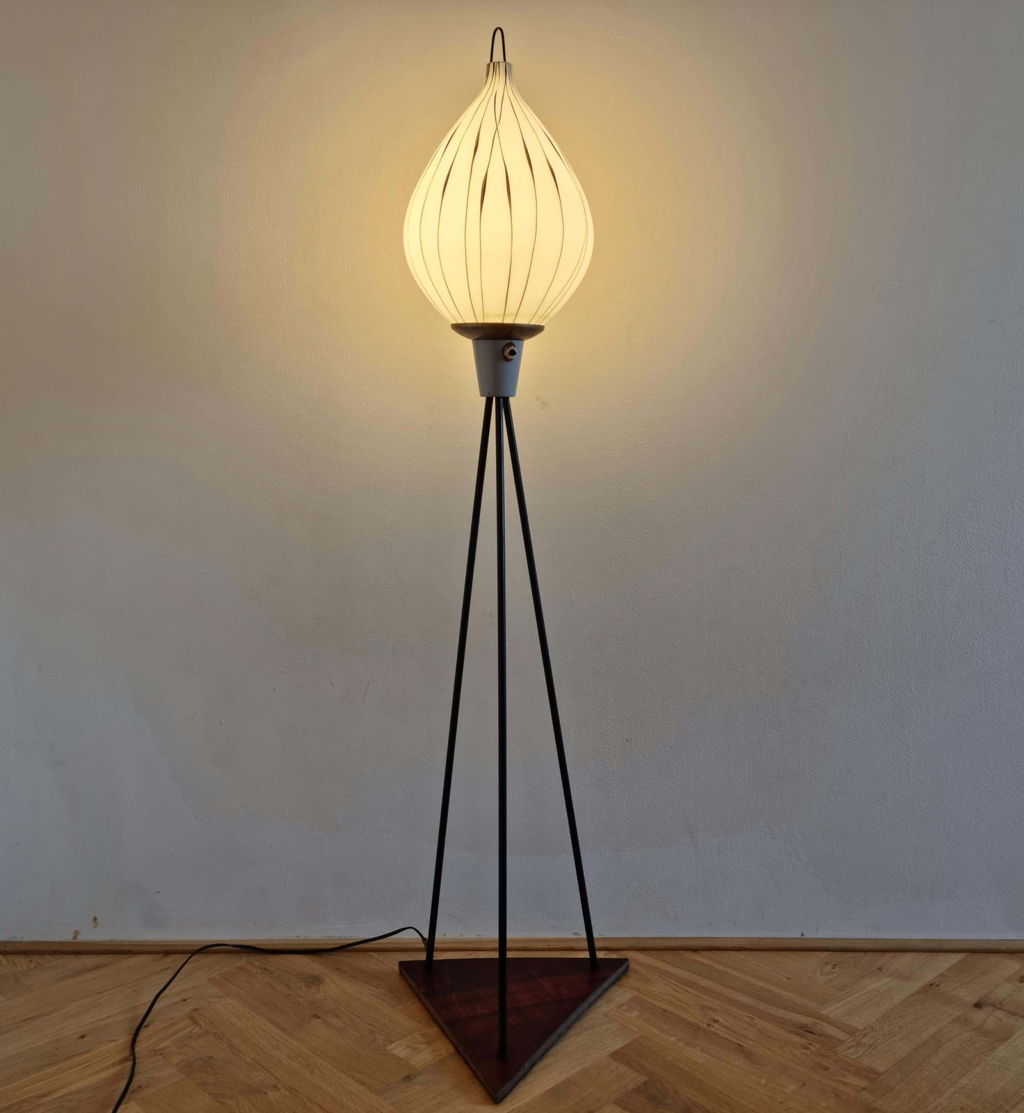 Midcentury Rare Tripod Floor Lamp photo vintage