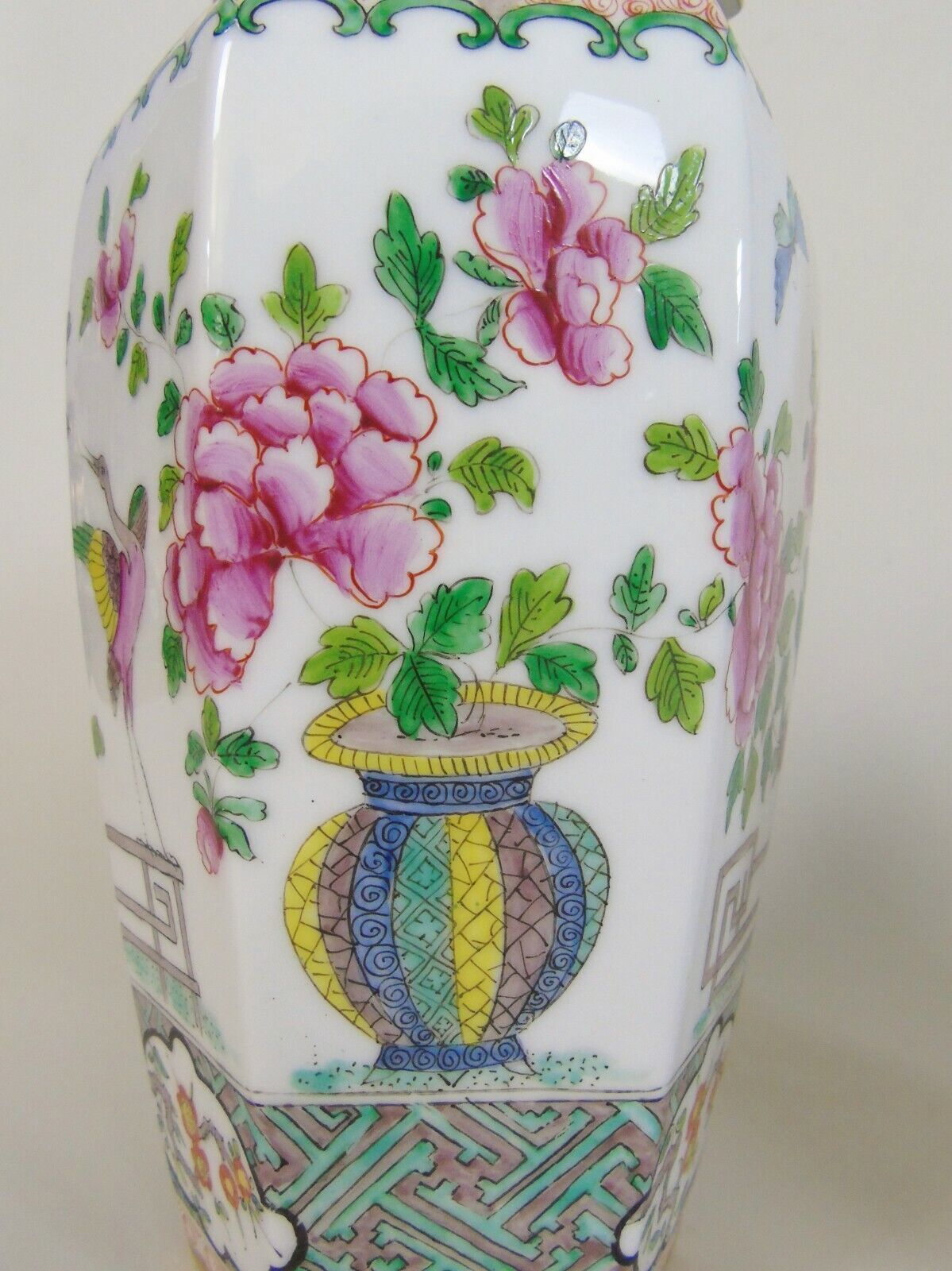 Pair Of Famille Rose Chinese Porcelain Vases photo Home Decor