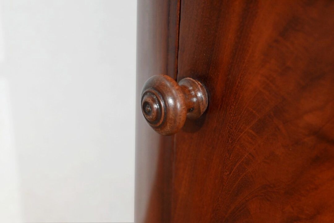 photo furniture Somno In Mahogany, England   Mid 19th Century