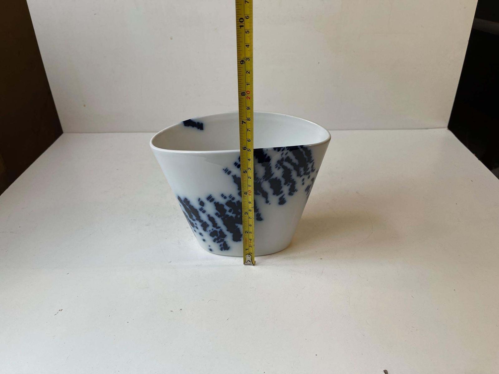 Porcelain Vase By Ivan Weiss For Royal Copenhagen 1980s photo vinterior