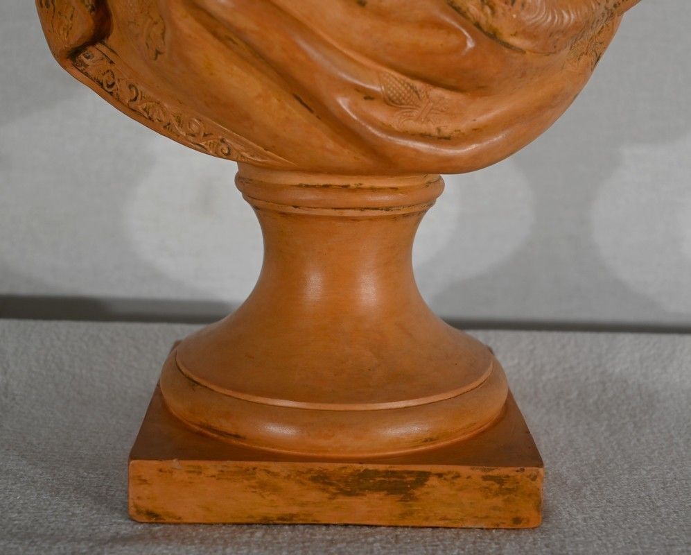 2379.3 Bust Of Marie Antoinette In Terracotta, After F. Lecomte – 1920 photo