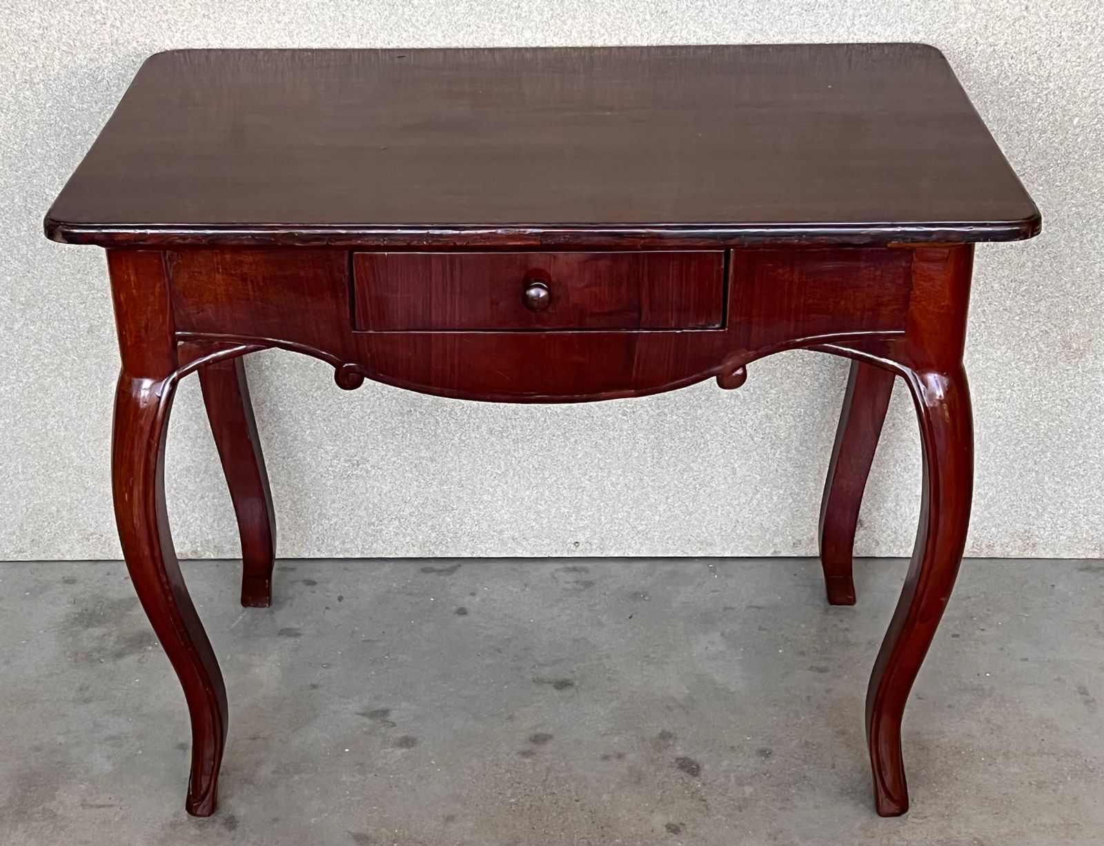 Table de chevet espagnole en noyer, XIXe siècle, à tiroir et pieds en cabriole photo furniture