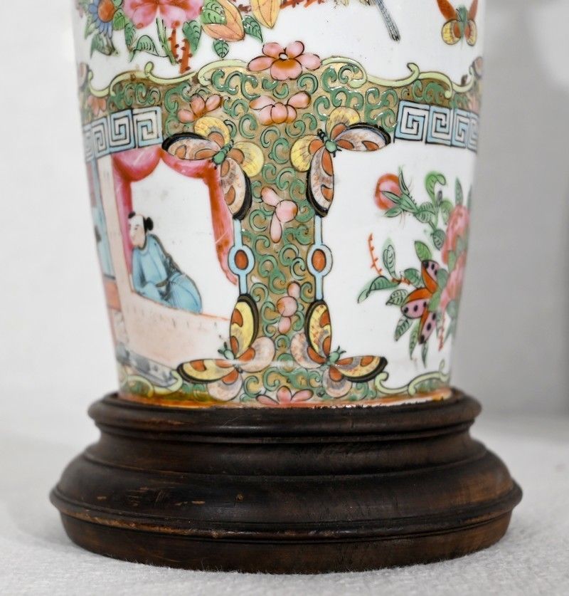 1576.93 Pair Of Baluster Vases In Chinese Porcelain, Late 19th Century photo