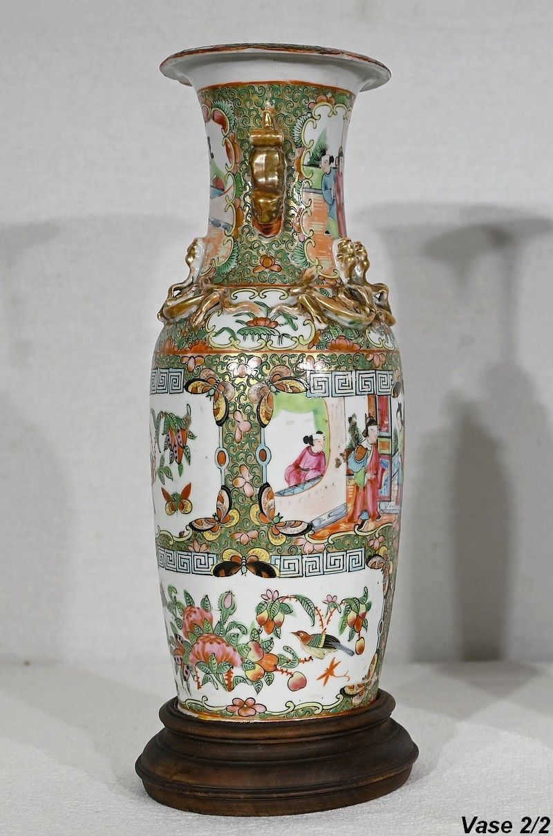 photo vintage Pair Of Baluster Vases In Chinese Porcelain, Late 19th Century
