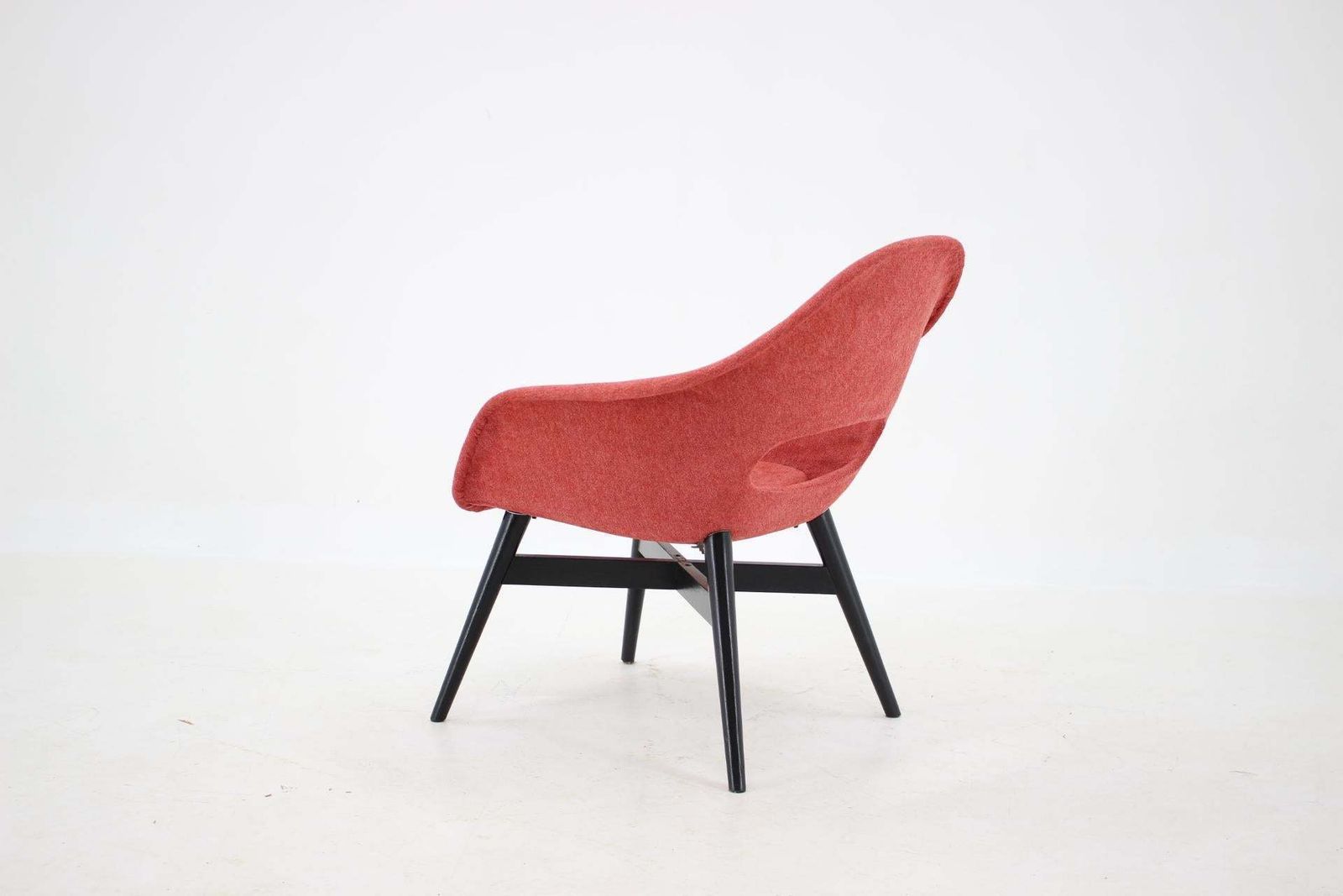 1960s Miroslav Navratil Fiberglass Shell Lounge Chair, Czechoslovakia photo vinterior
