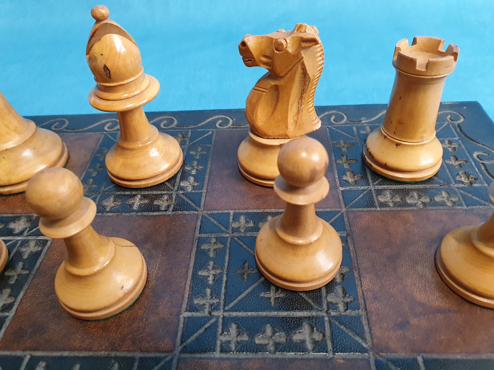 Turn Of The Century Chess Set With Leather Board photo Home Decor