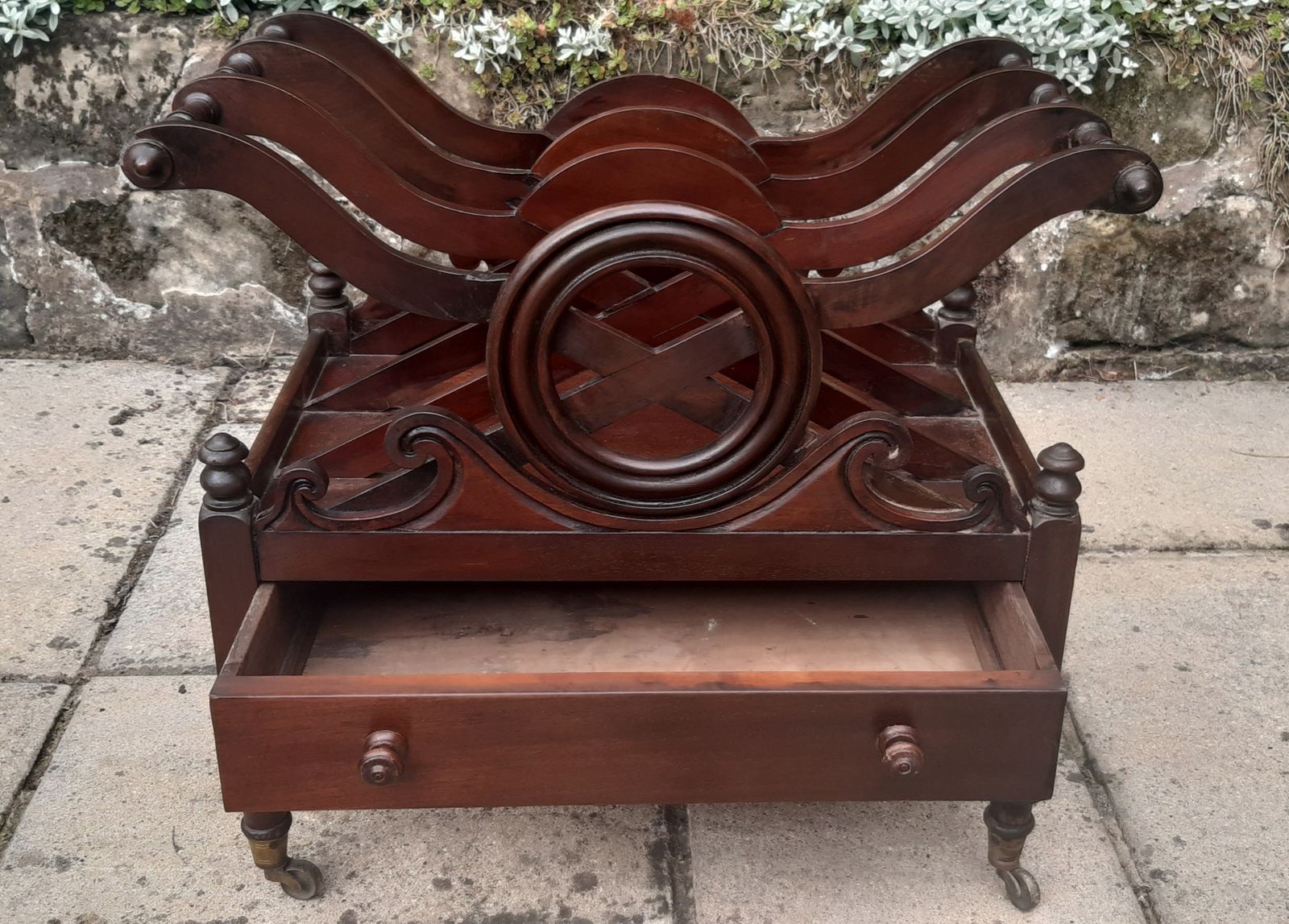 Early 19th Century Mahogany Canterbury photo vinterior