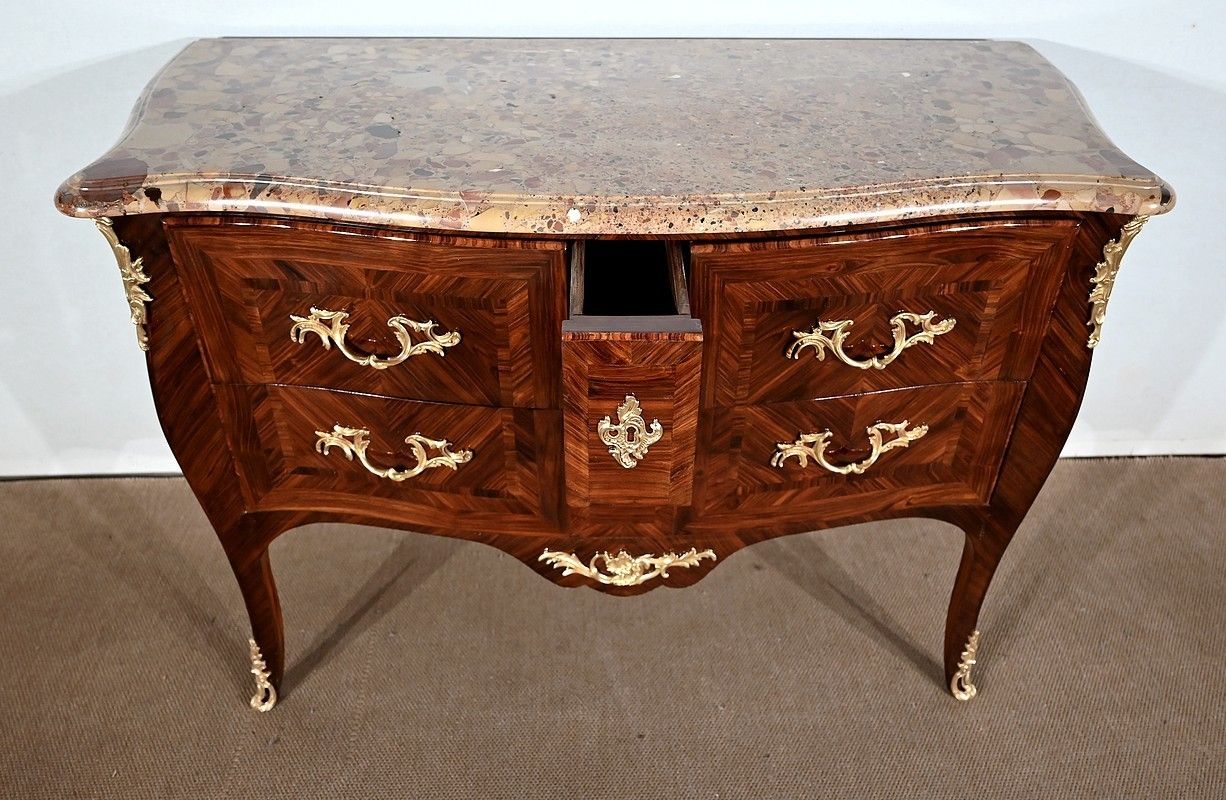photo vintage Chest Of Drawers In Precious Wood, Stamped P. Migeon, Louis XV Period – 1st Part Of The 18th Century