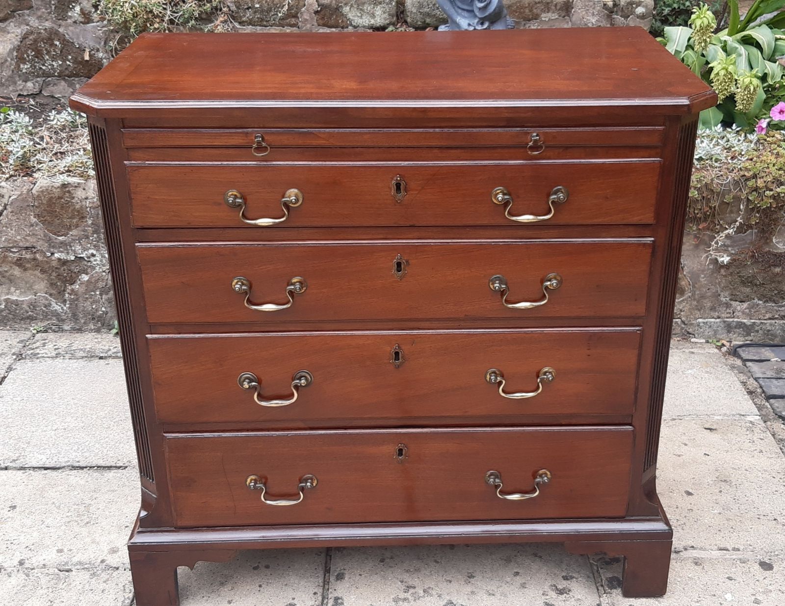 Georgian Mahogany Chest Of Drawers Small