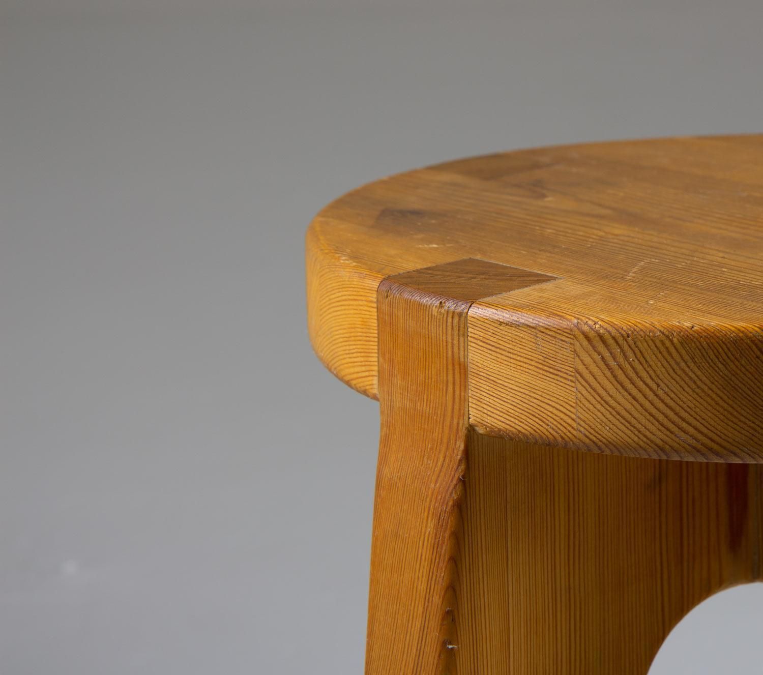 Swedish Stools In Pine, 1970s, Vintage photo vinterior
