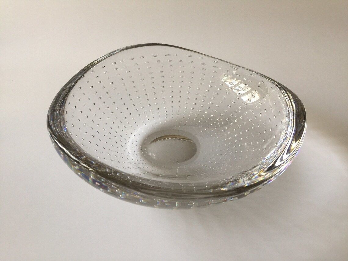 Swedish Art Glass Bowl With Bubbles By Artist Vicke Lindstrand For Kosta In Sweden In The 1950s photo Home Decor