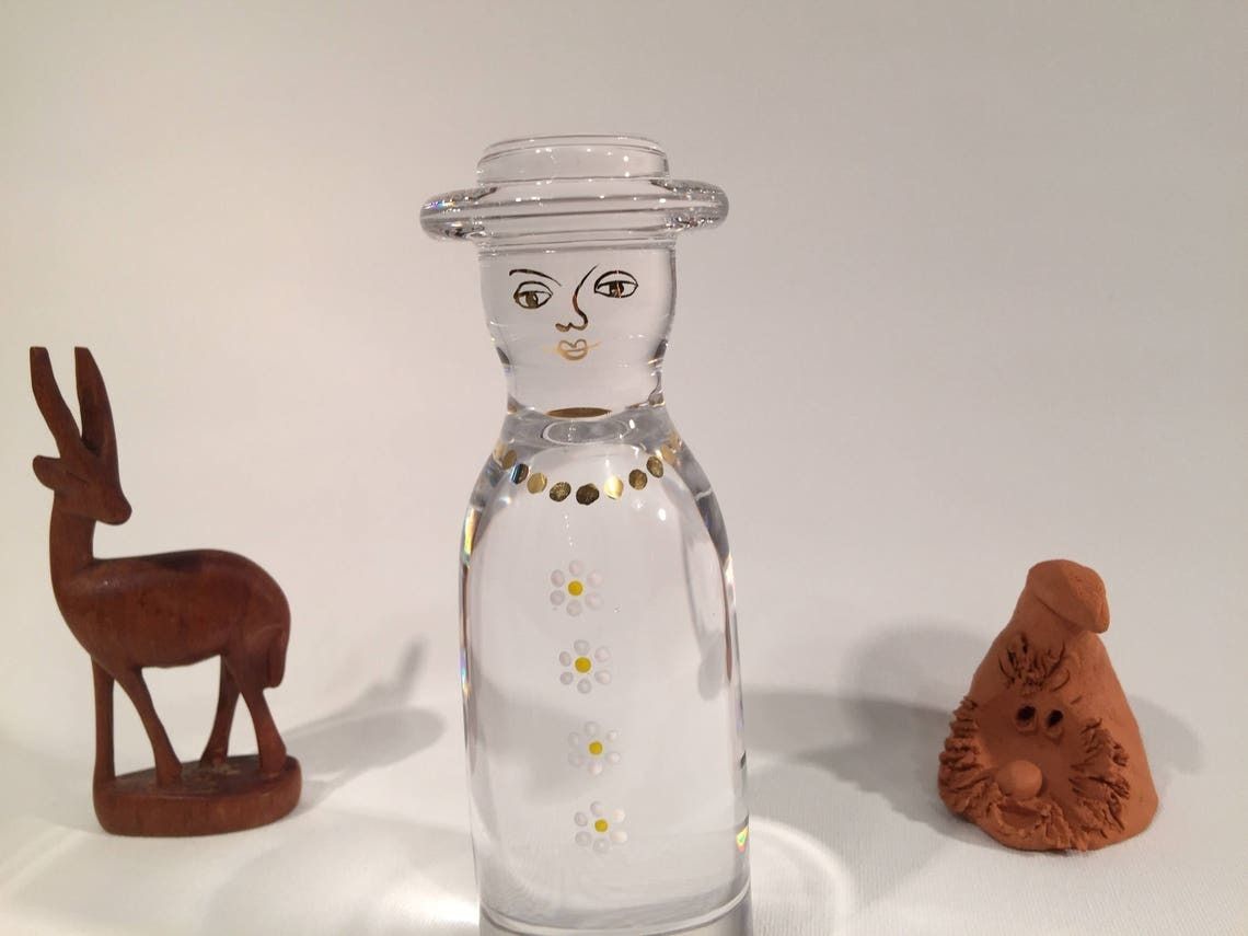 Aunt Rosie Crystal Figurine From The Swedish Glassworks Kosta By Ann & Goran Warff In 1974, Scandinavian Modern photo for sale