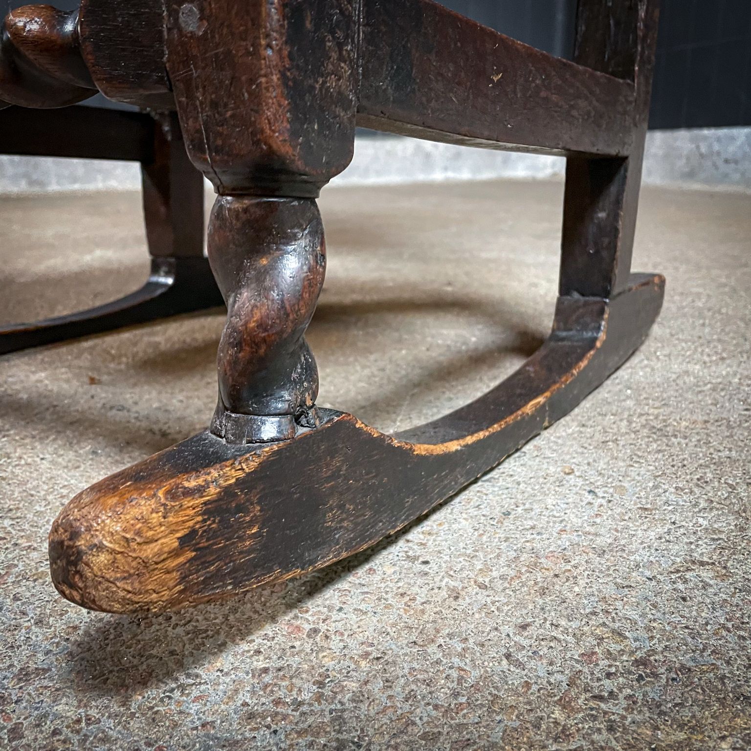 photo vinterior 200 Year Old Antique Wabi Sabi Rocking Chair