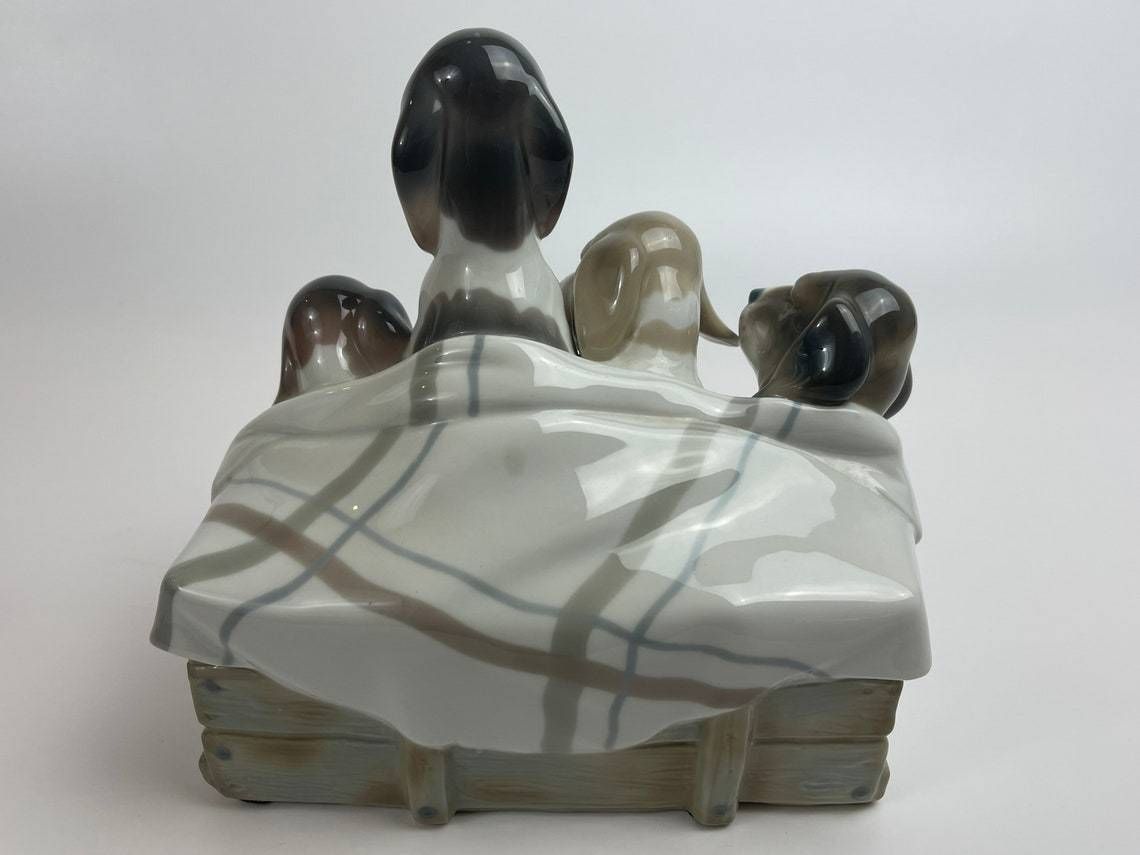 Lladro Dog Figurine Presumably By Juan Huerta  4 Puppies  Dogs With Blanket On A  Wooden Box photo 260.0