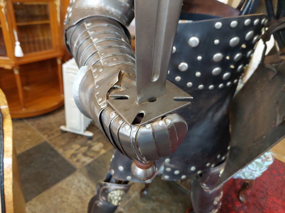 Murmillo Gladiator Suit Of Armour photo vinterior
