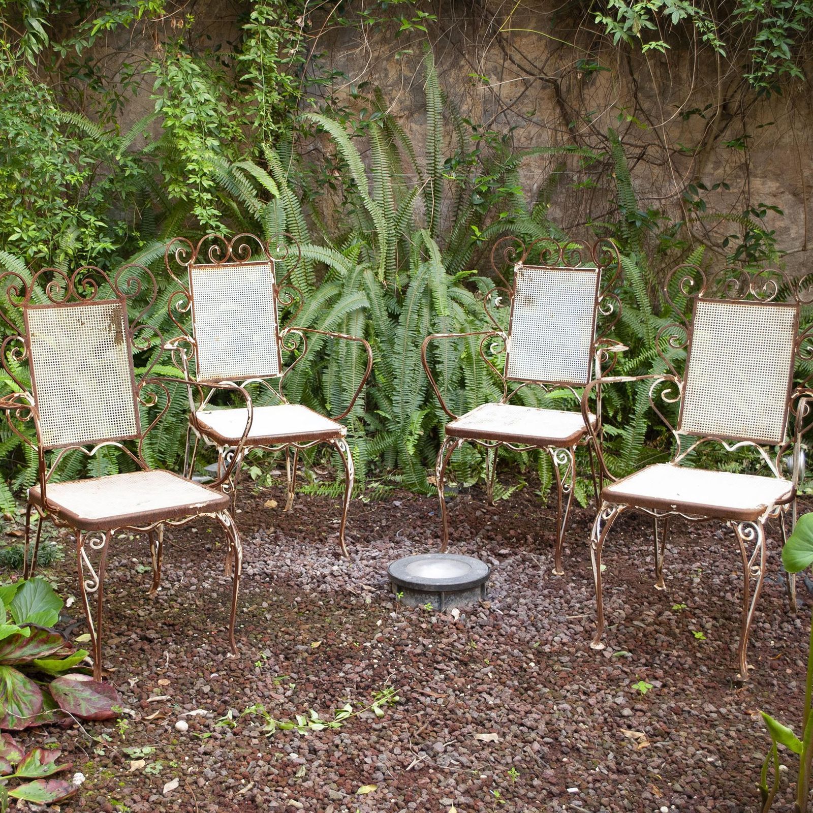 photo vinterior Wrought Iron Chairs From The 1950s Casa E Giardino