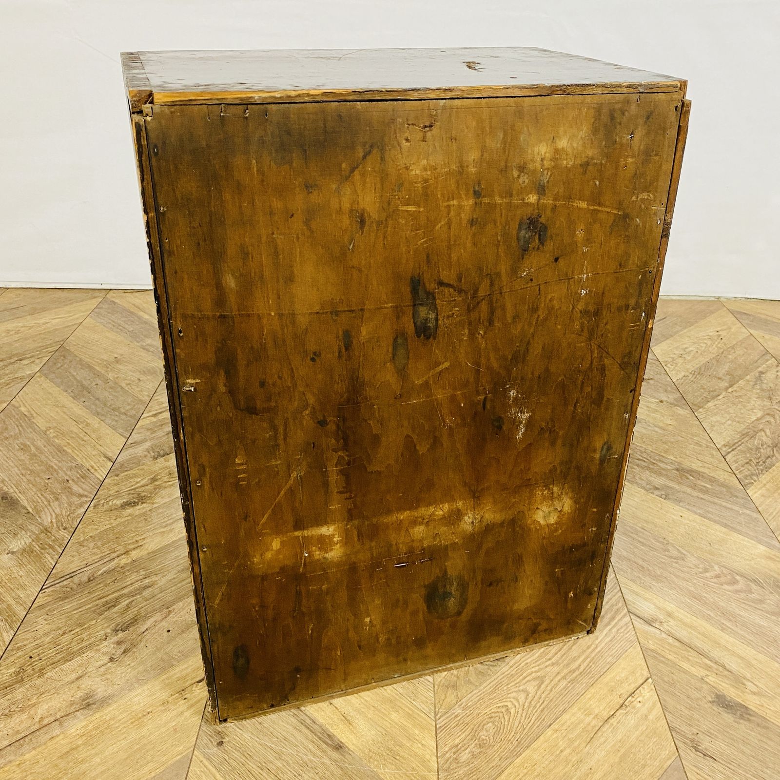 Industrial Small Pine Drawers, 1920s photo vinterior