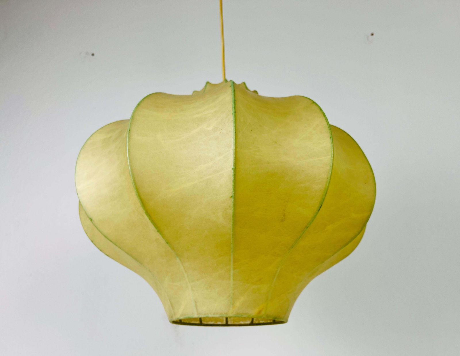 Mid Century Modern Bloemvormige Cocon Hanglamp, Jaren 1960, Italië