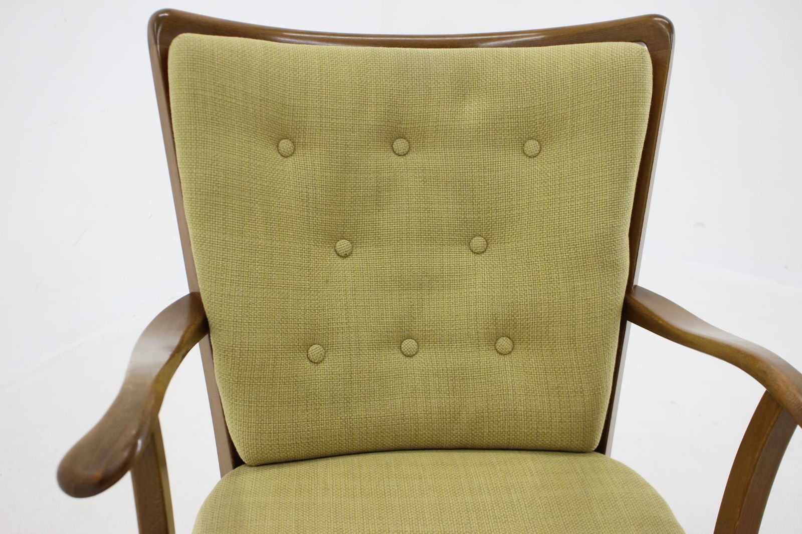 photo vintage 1940s Fritz Hansen Beech Armchair By Soren Hansen Model 1628 , Denmark